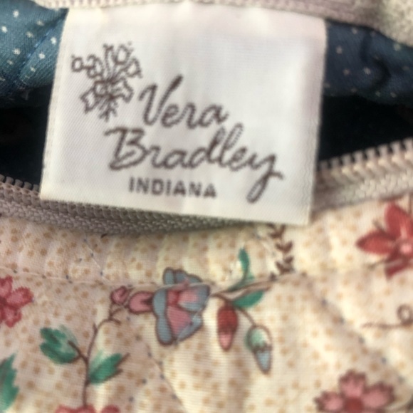 Verá Bradley - Picture 5 of 8